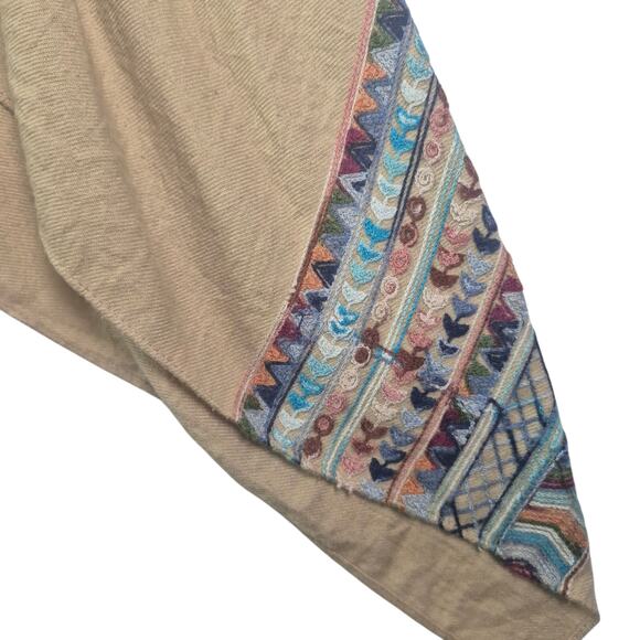 DO EVERYTHING IN LOVE Embroidered No Sleeve Boho Kimono OSFM - Picture 9 of 12